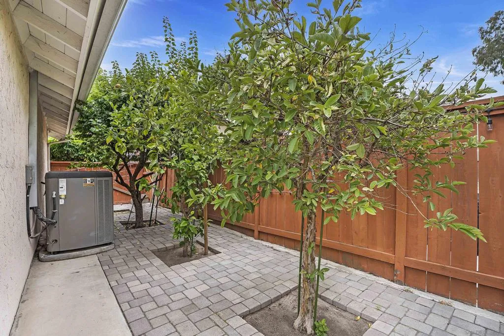 690 False Point Ct, Chula Vista, California 91911 home-pic-31