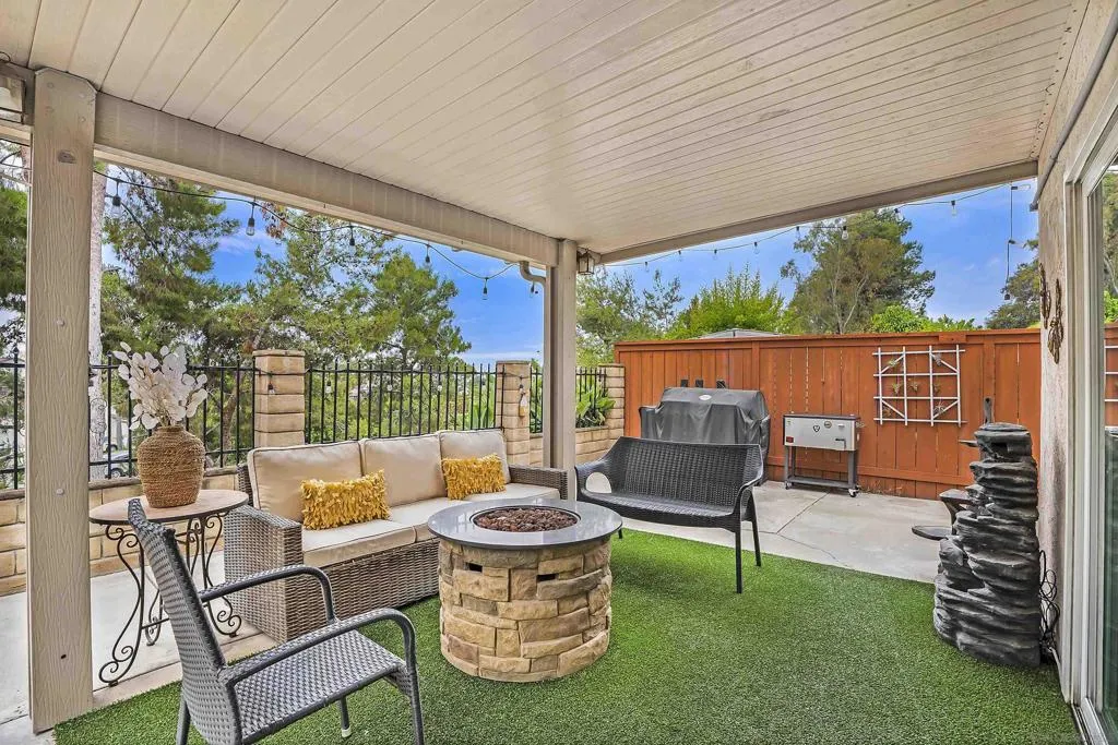 690 False Point Ct, Chula Vista, California 91911 home-pic-28