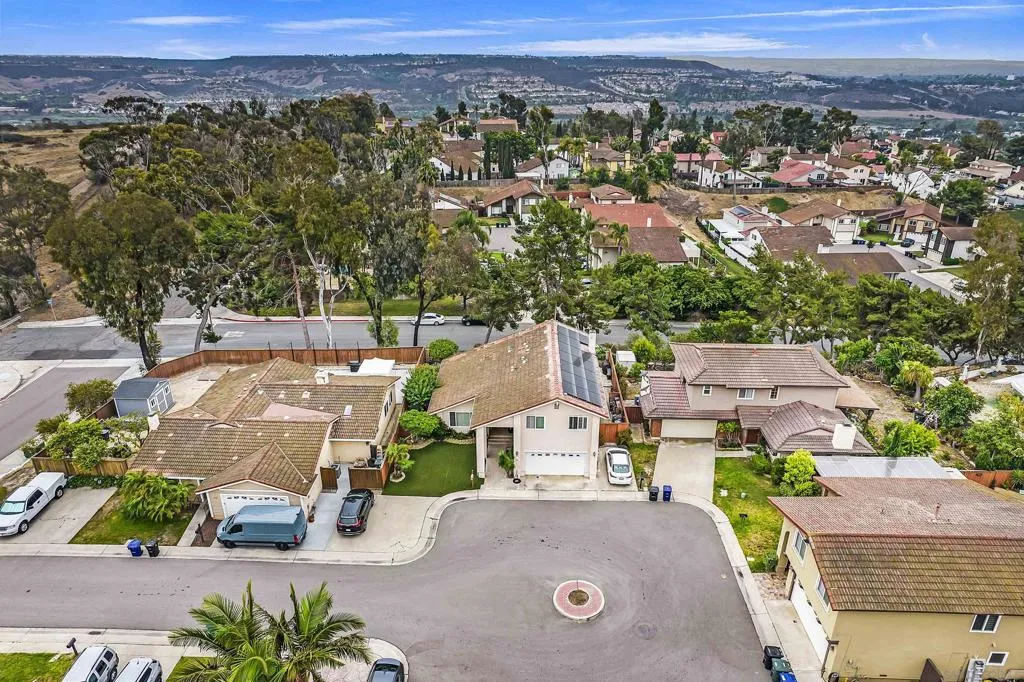 690 False Point Ct, Chula Vista, California 91911 home-pic-3
