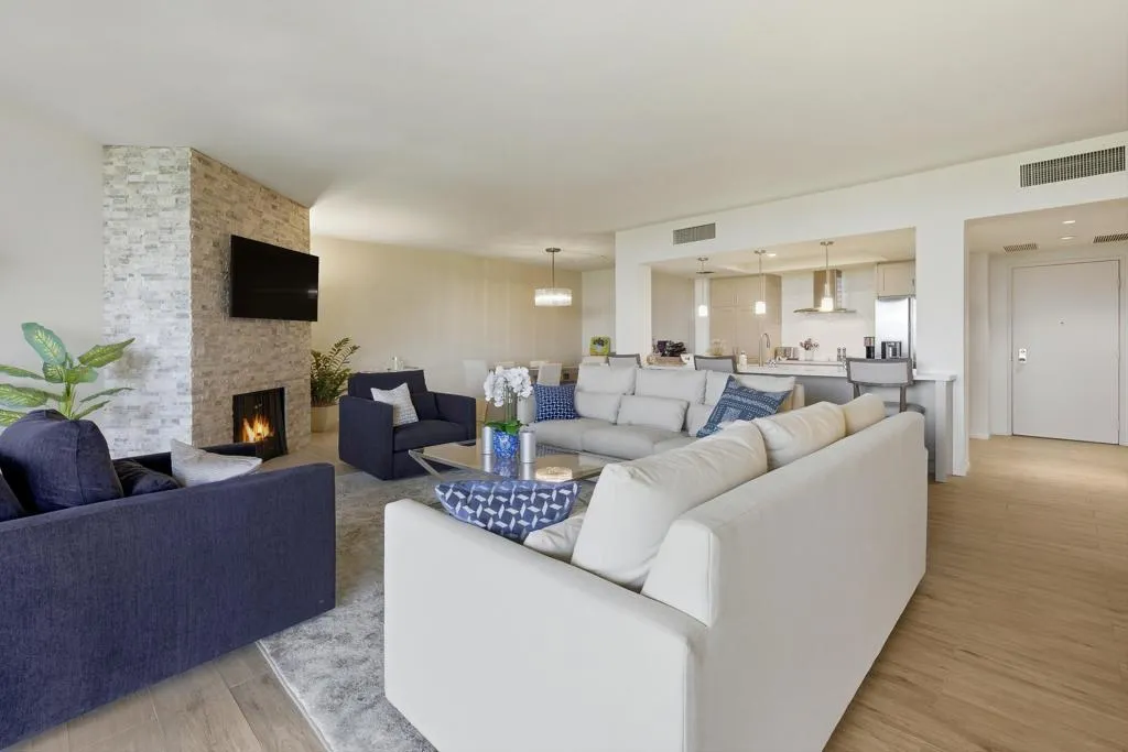 900 Island Drive 607, Rancho Mirage, California 92270 home-pic-8