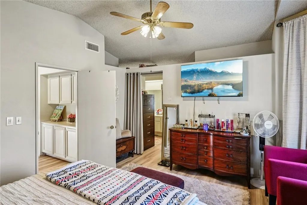 13210 Mohican, Moreno Valley, California 92555 home-pic-14
