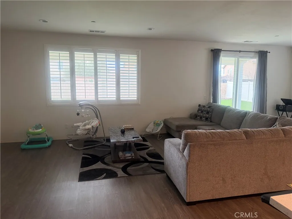 45731 Chama, Lancaster, California 93535 home-pic-6