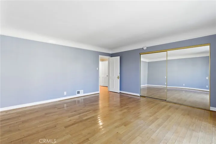 Super spacious primary BR