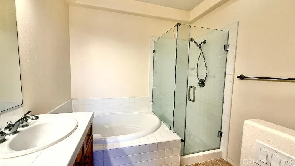 9 Bonsall, Irvine, California 92602 home-pic-9