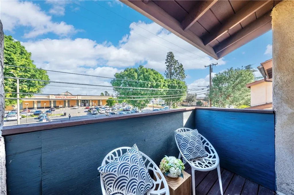 1231 S Golden West Avenue 3, Arcadia, California 91007 home-pic-17