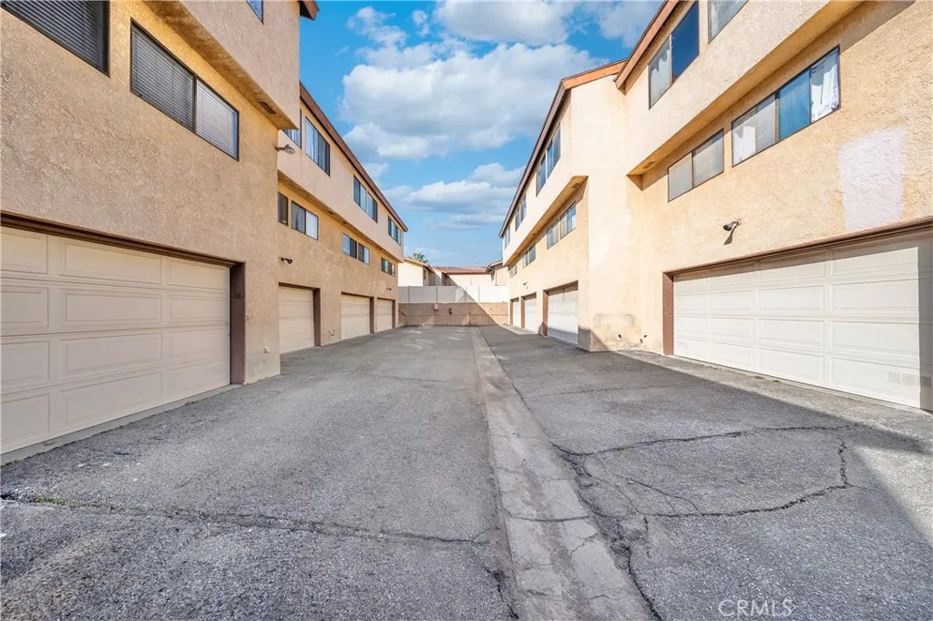 1231 S Golden West Avenue 3, Arcadia, California 91007 home-pic-28