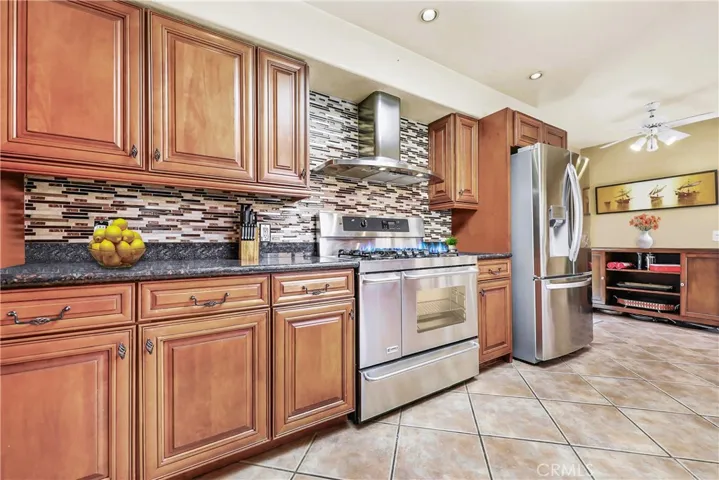 Newer refrigerator and dishwasher.   Gas cooktop.