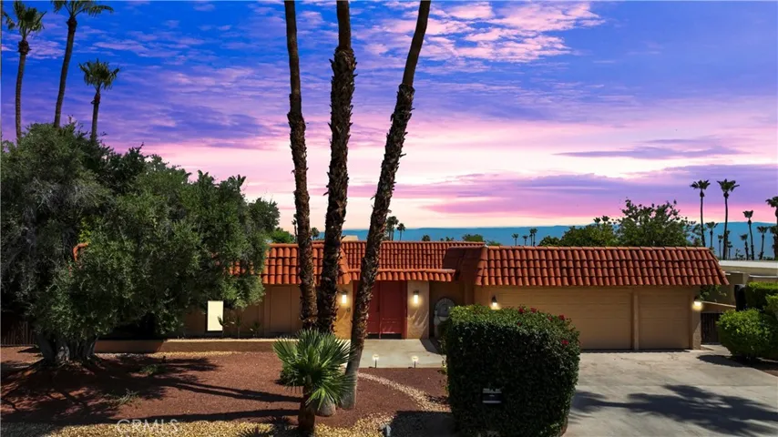 4 Bed with Private Patios, Pool & Spa, Fully Furnished. (Negotiable on some furniture removal.) Maintenance Included: Owner covers gardener and pool maintenance.72816 Mesa View Dr, Palm Desert
