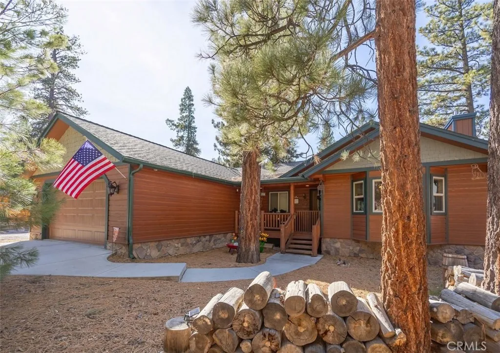 138 Crater Lake, Big Bear Lake, California 92315 home-pic-1