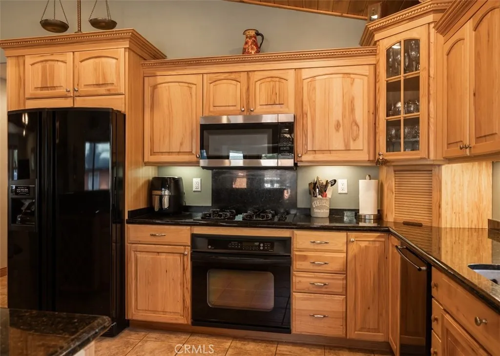 138 Crater Lake, Big Bear Lake, California 92315 home-pic-17