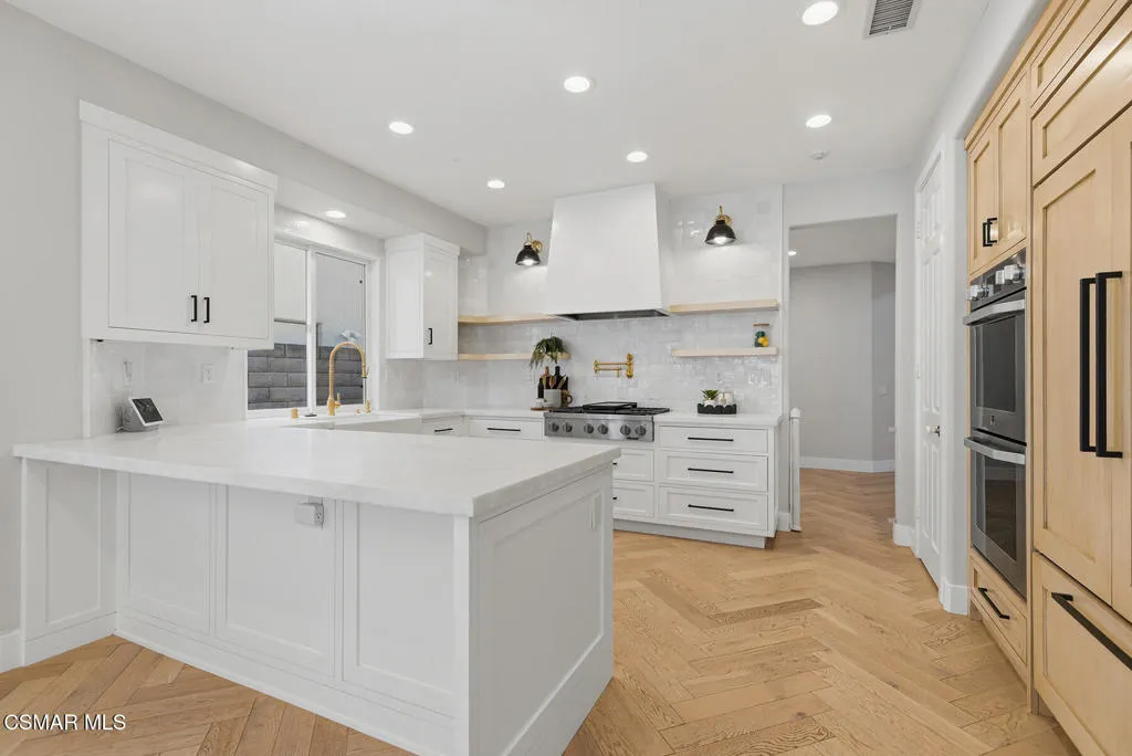 4630 Rio Bravo Court, Moorpark, California 93021 home-pic-3