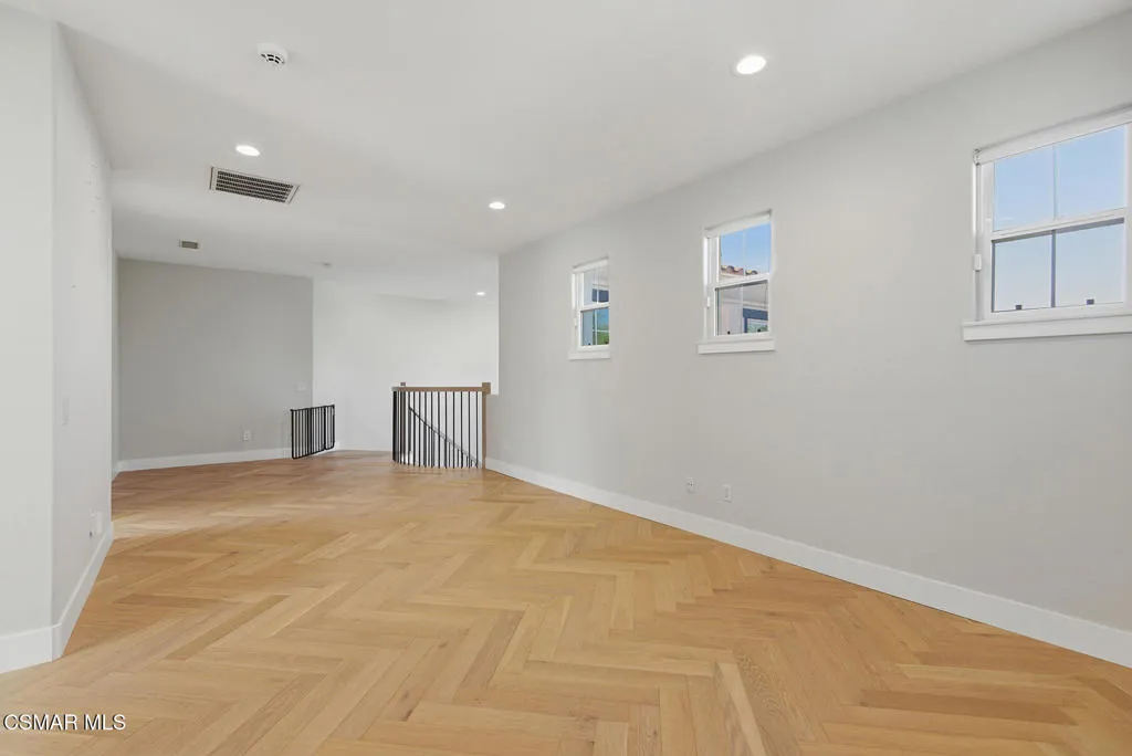 4630 Rio Bravo Court, Moorpark, California 93021 home-pic-30