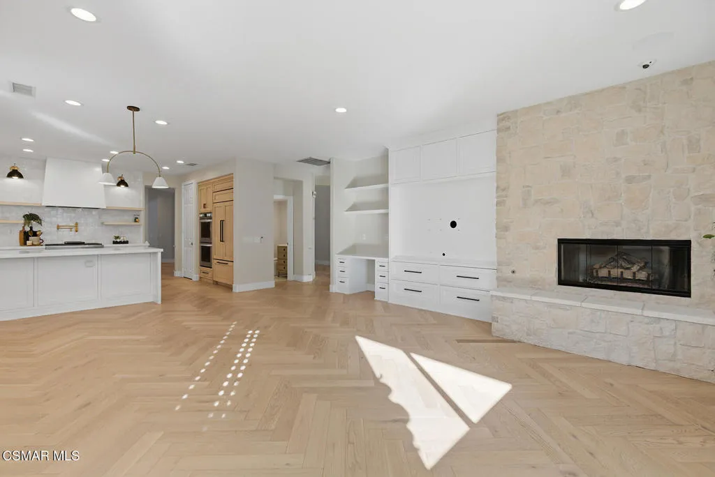 4630 Rio Bravo Court, Moorpark, California 93021 home-pic-14