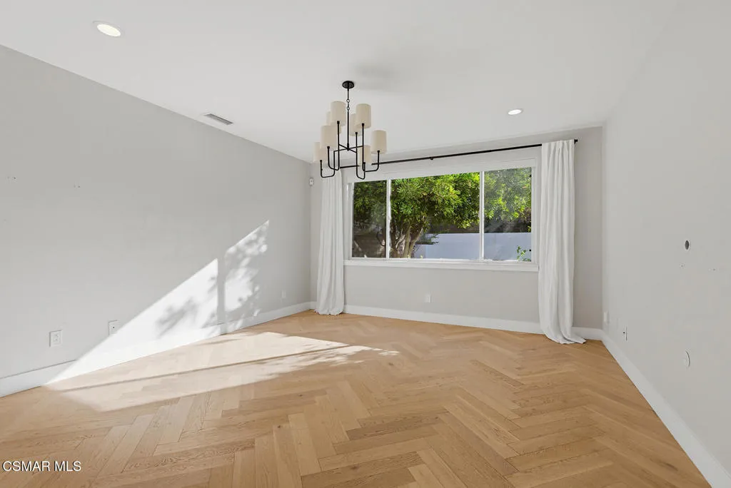 4630 Rio Bravo Court, Moorpark, California 93021 home-pic-17