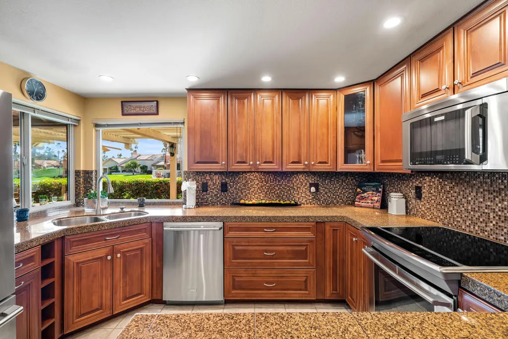 42110 Sand Dune Drive, Palm Desert, California 92211 home-pic-13