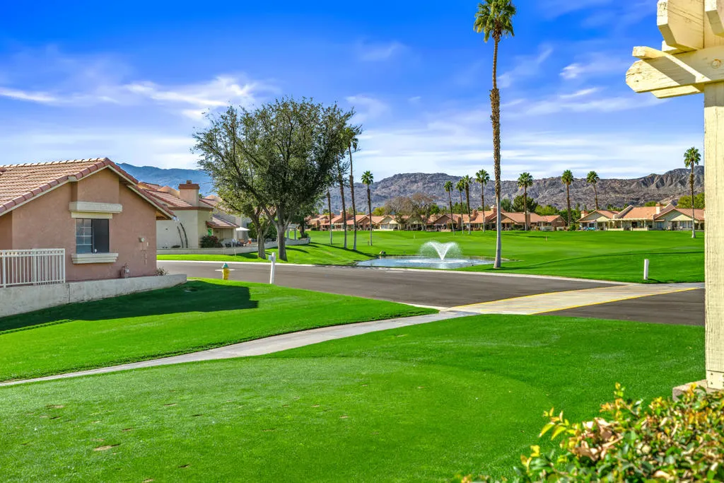 42110 Sand Dune Drive, Palm Desert, California 92211 home-pic-32