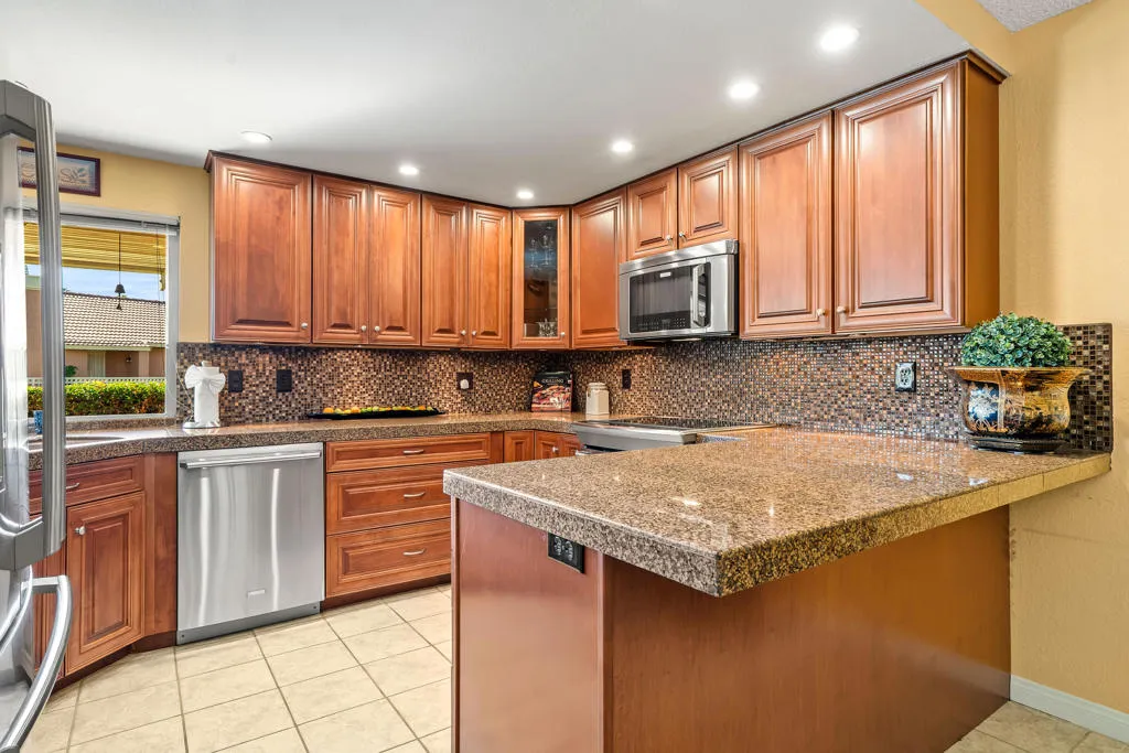 42110 Sand Dune Drive, Palm Desert, California 92211 home-pic-14