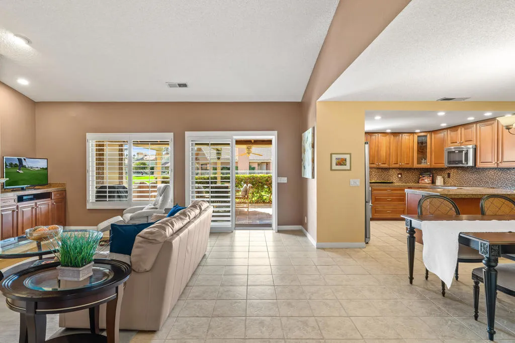 42110 Sand Dune Drive, Palm Desert, California 92211 home-pic-5