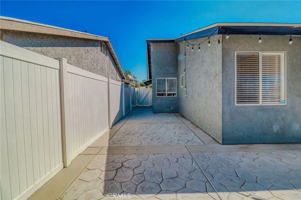 5970 Sky Meadow, Jurupa Valley, California 92509 home-pic-14