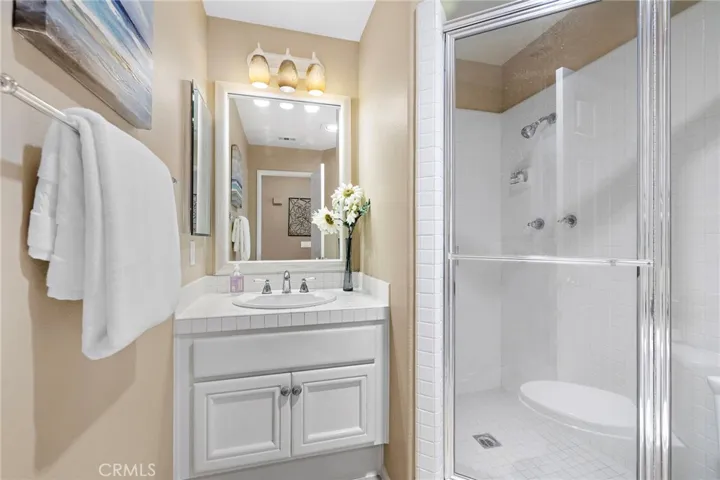 3/4 bath on main