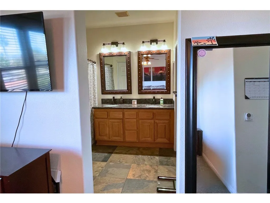 4484 Brisbane Way 3, Oceanside, California 92058 home-pic-22