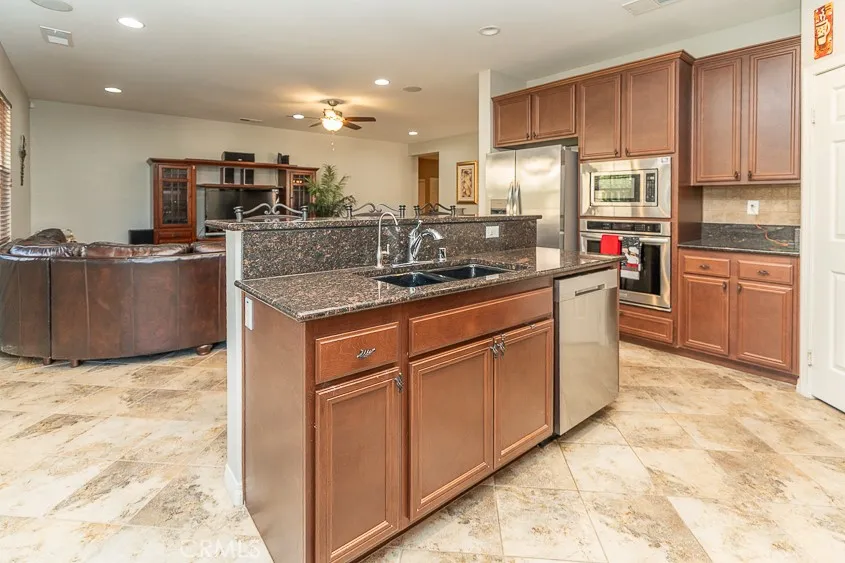 39236 Shree Road, Temecula, California 92591 home-pic-9