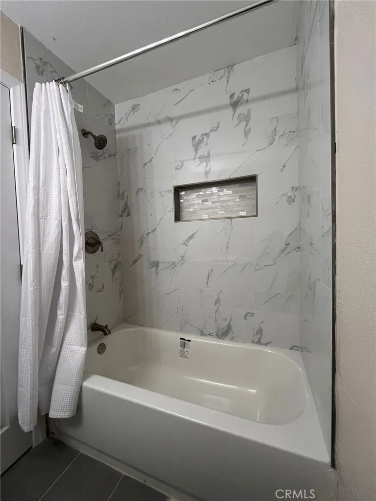 675 S Santa Fe Avenue, San Jacinto, California 92583 home-pic-23