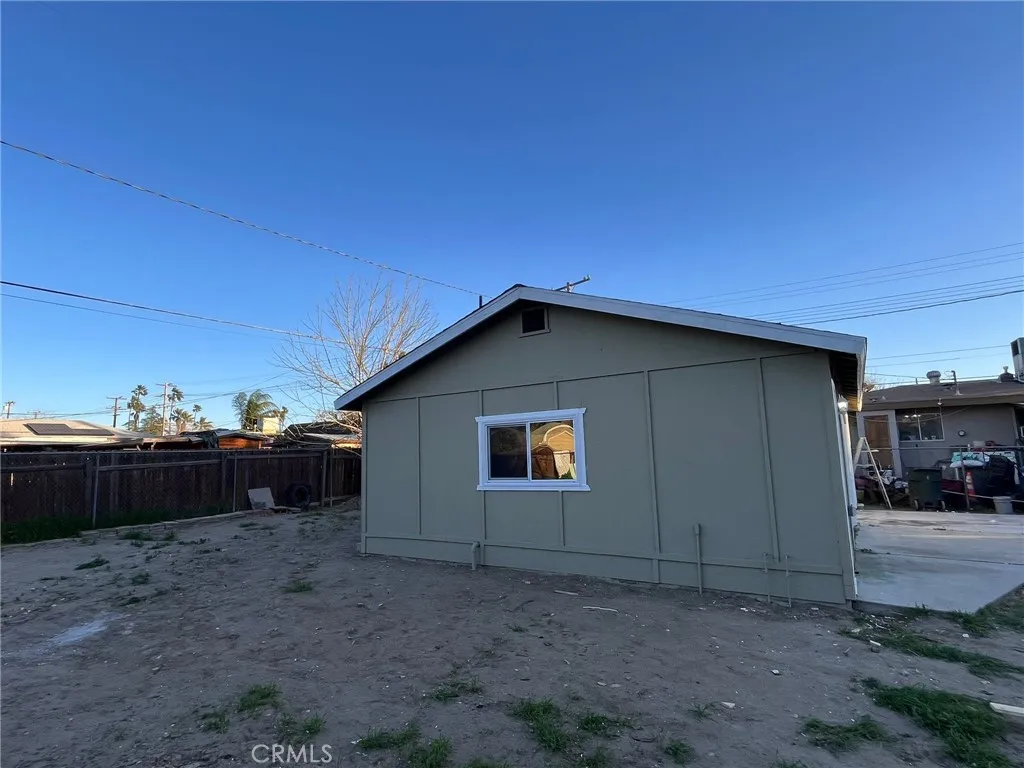675 S Santa Fe Avenue, San Jacinto, California 92583 home-pic-28