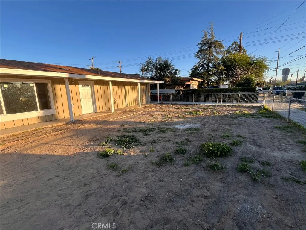 675 S Santa Fe Avenue, San Jacinto, California 92583 home-pic-33