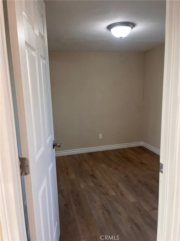 675 S Santa Fe Avenue, San Jacinto, California 92583 home-pic-15
