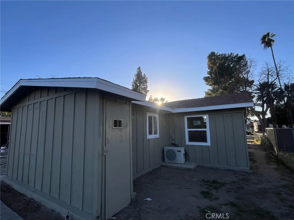 675 S Santa Fe Avenue, San Jacinto, California 92583 home-pic-32