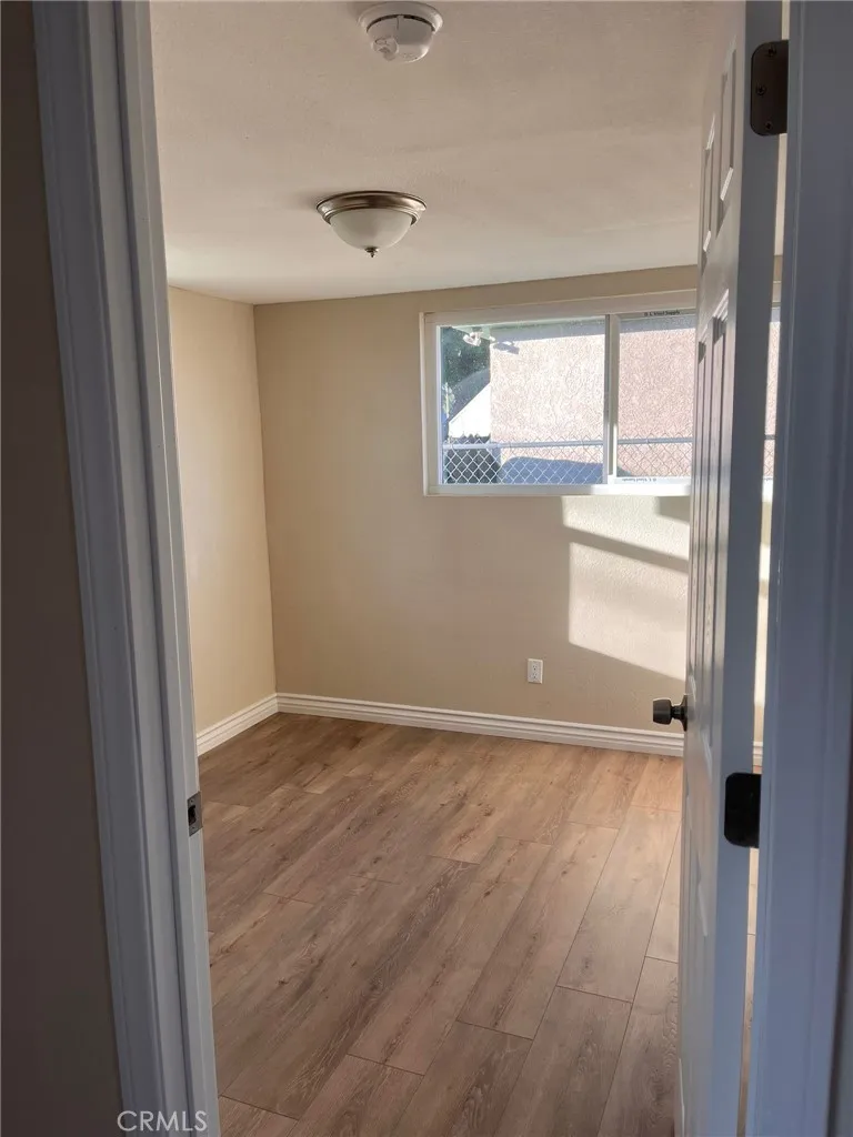 675 S Santa Fe Avenue, San Jacinto, California 92583 home-pic-16