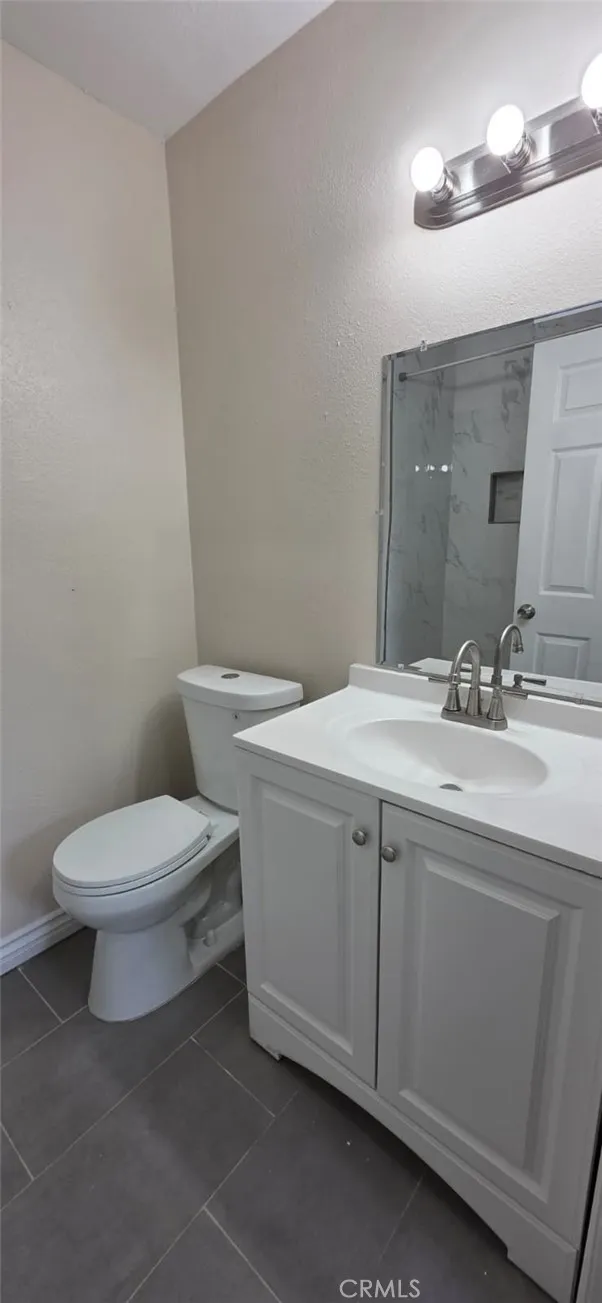 675 S Santa Fe Avenue, San Jacinto, California 92583 home-pic-25