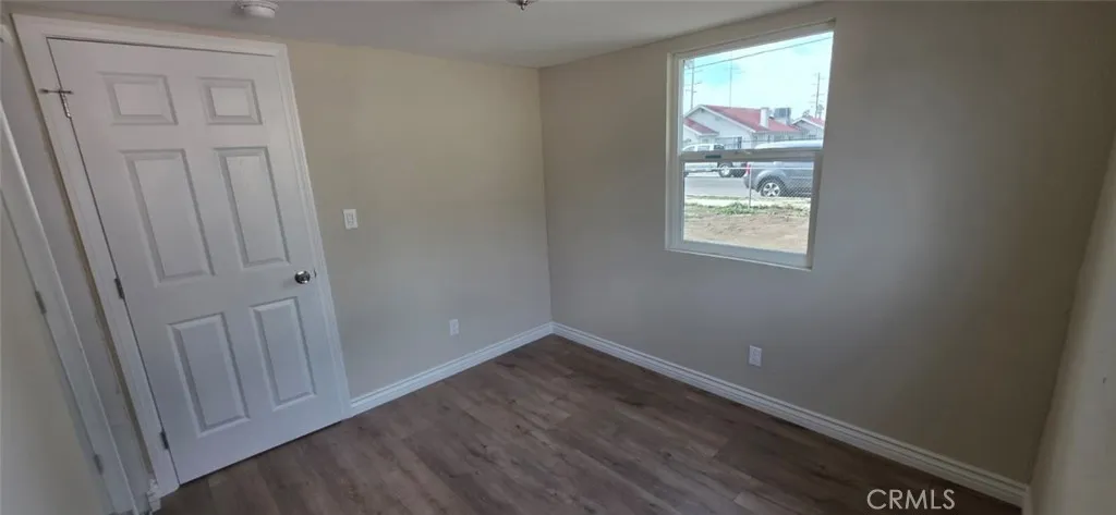 675 S Santa Fe Avenue, San Jacinto, California 92583 home-pic-18