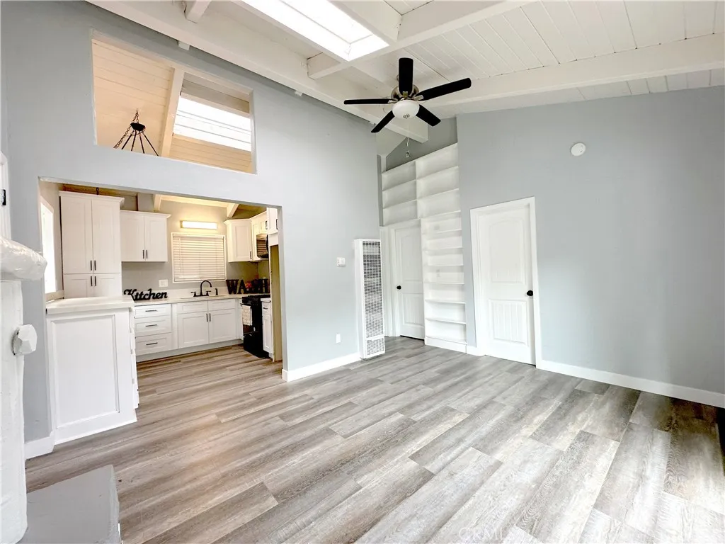 726 Golden, Lake Arrowhead, California 92352 home-pic-7