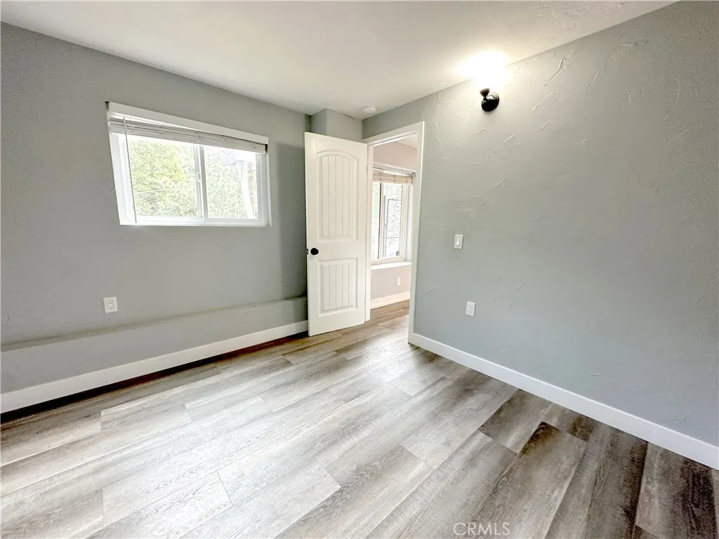 726 Golden, Lake Arrowhead, California 92352 home-pic-33