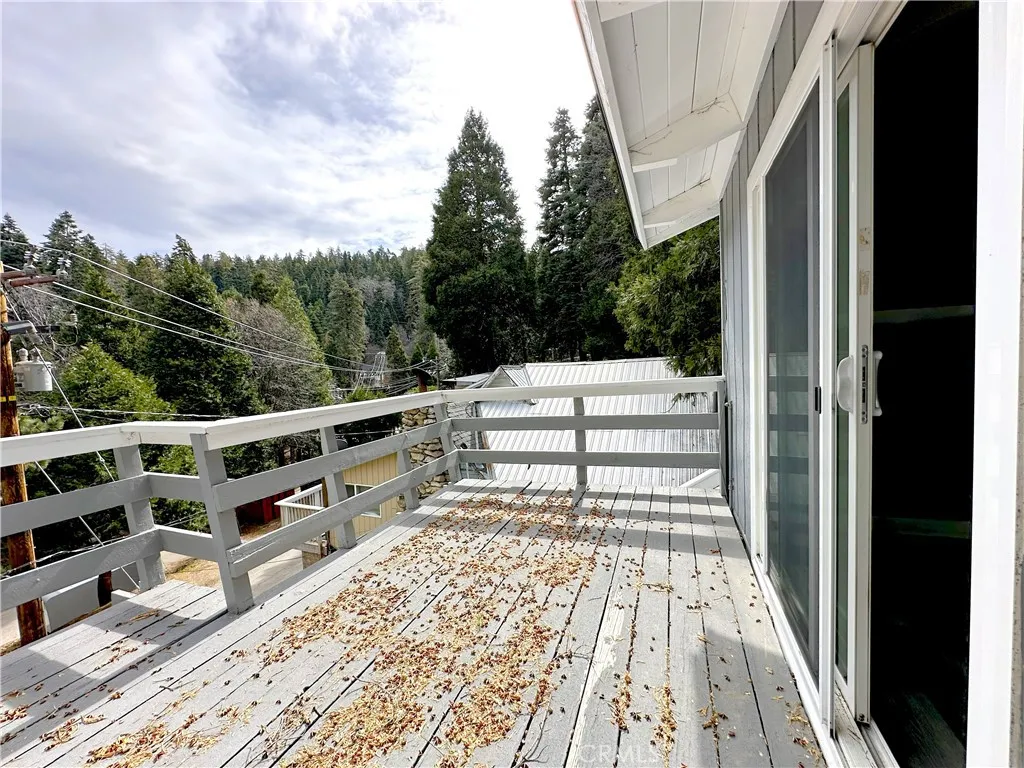 726 Golden, Lake Arrowhead, California 92352 home-pic-15