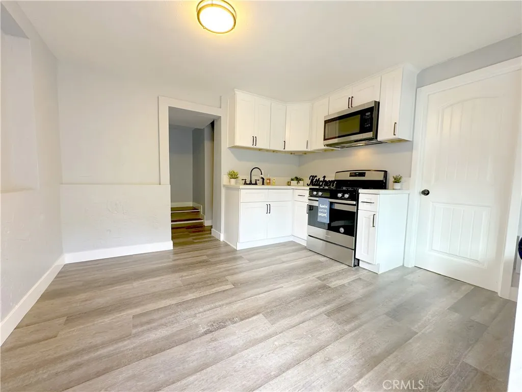 726 Golden, Lake Arrowhead, California 92352 home-pic-29