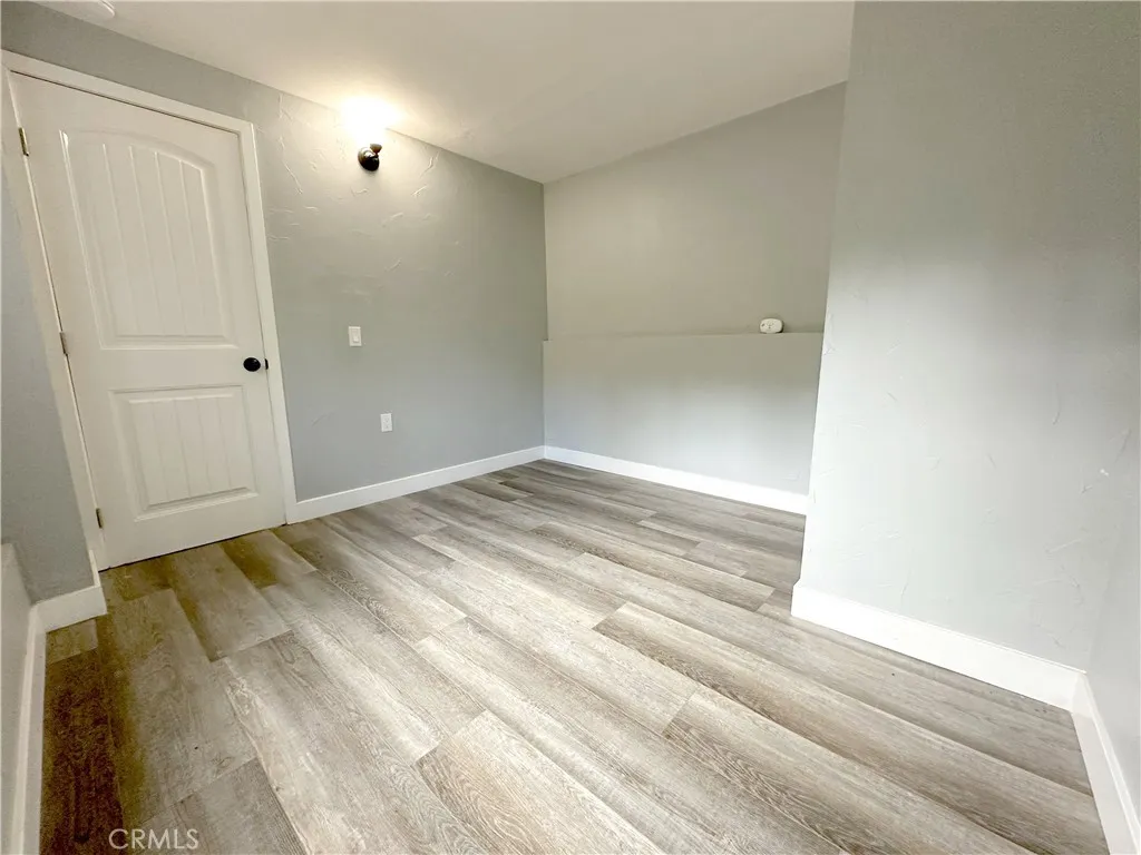 726 Golden, Lake Arrowhead, California 92352 home-pic-37