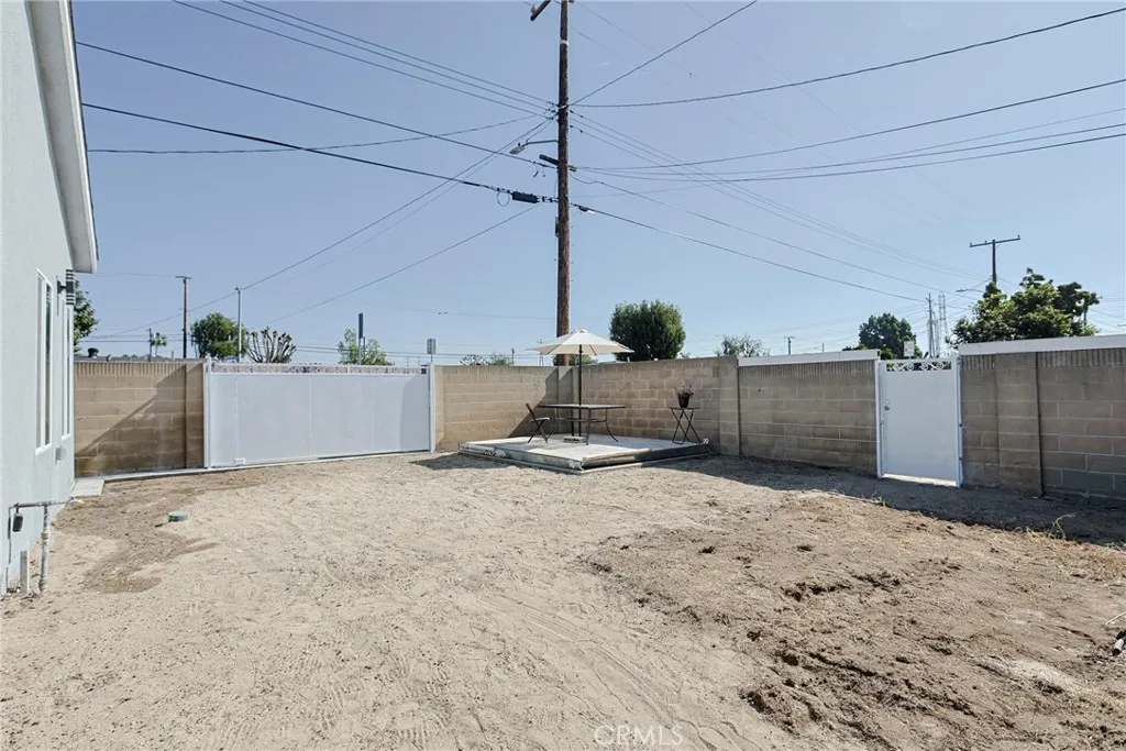 7586 El Prado, Buena Park, California 90620 home-pic-33