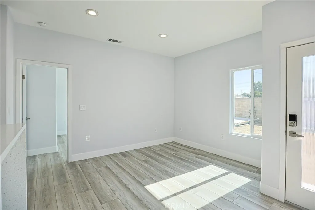 7586 El Prado, Buena Park, California 90620 home-pic-21
