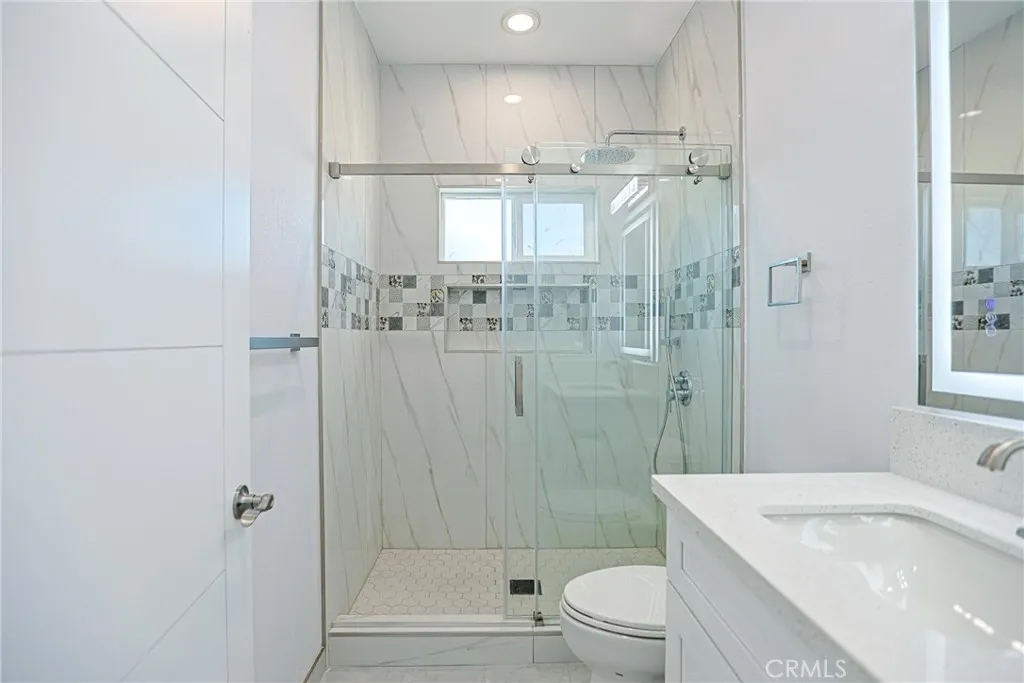7586 El Prado, Buena Park, California 90620 home-pic-32
