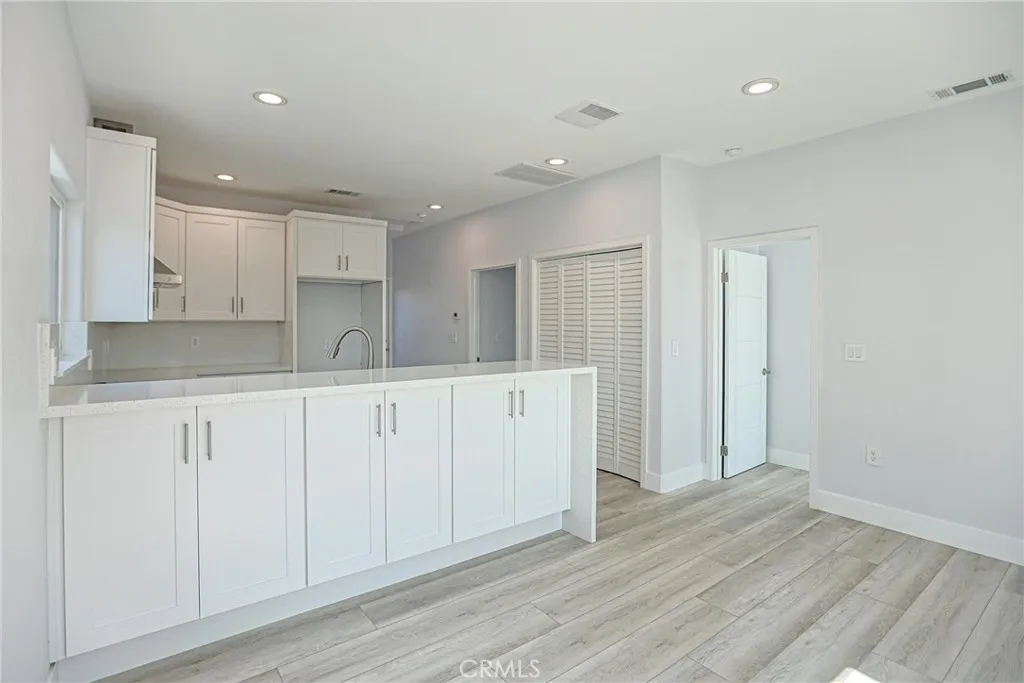 7586 El Prado, Buena Park, California 90620 home-pic-25