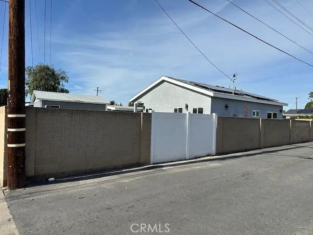 7586 El Prado, Buena Park, California 90620 home-pic-41