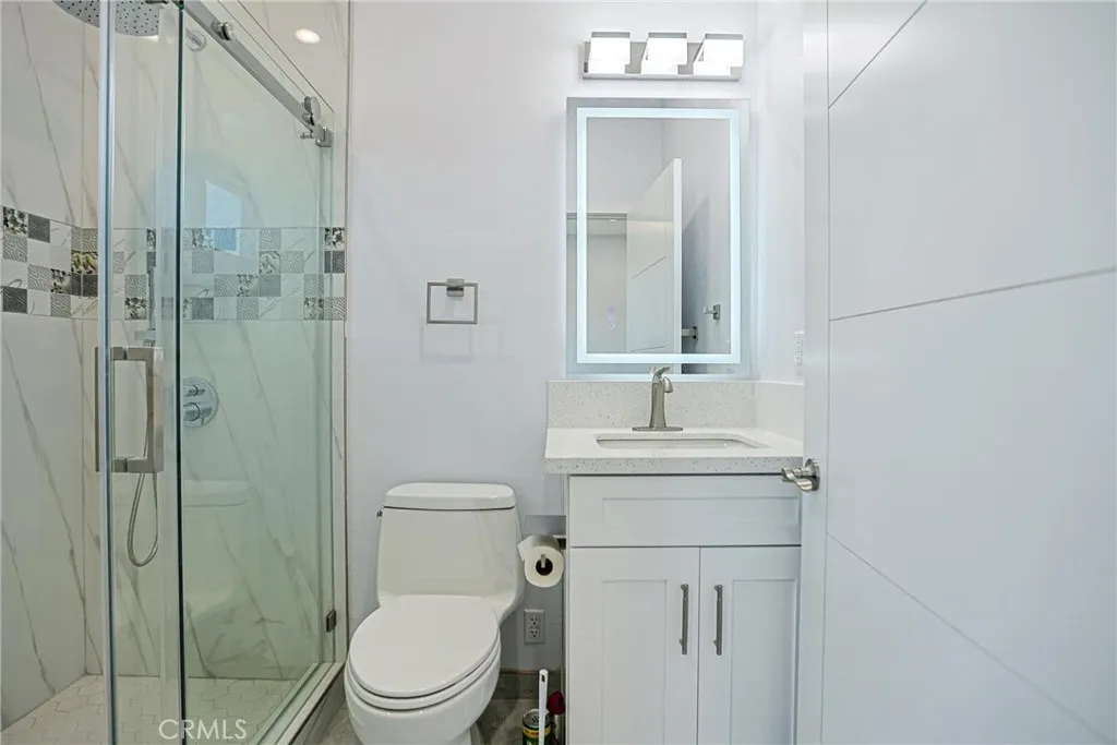 7586 El Prado, Buena Park, California 90620 home-pic-30