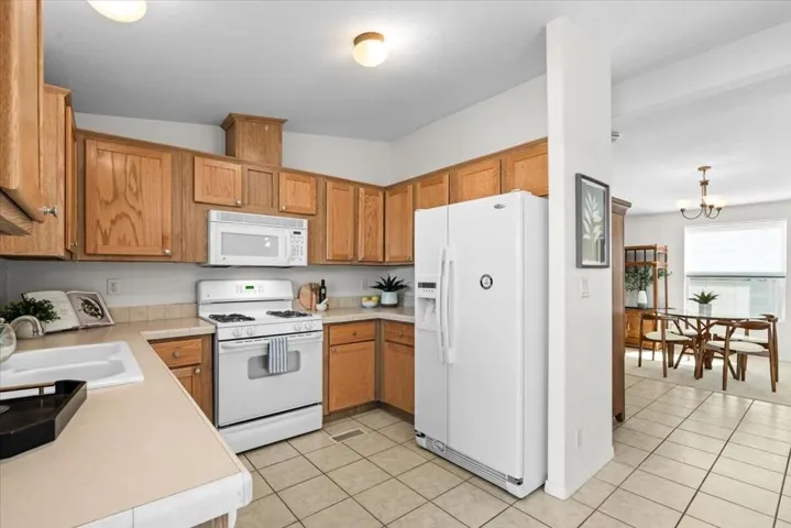11-73204 Cold Springs Way-24