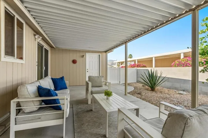 22-73204 Cold Springs Way-5
