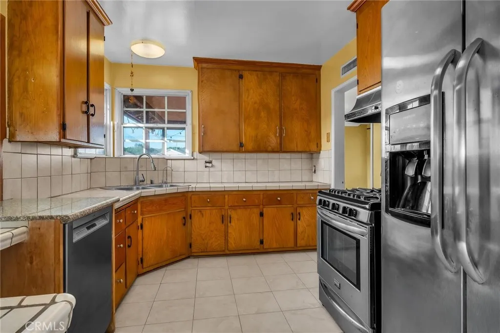 12911 Daphne, Gardena, California 90249 home-pic-6