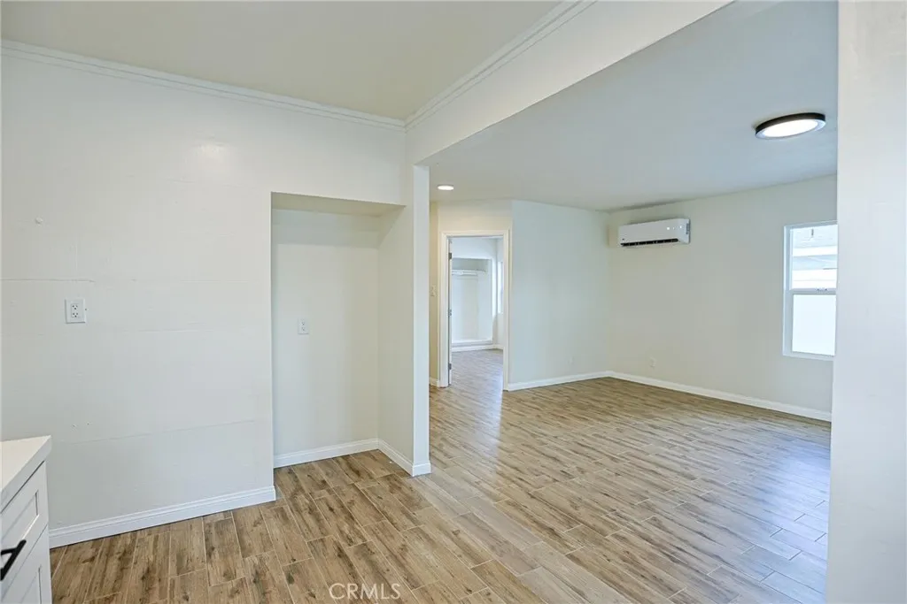 122 N Bewley Street, Santa Ana, California 92703 home-pic-19