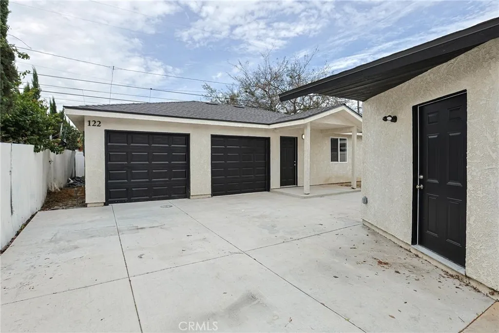 122 N Bewley Street, Santa Ana, California 92703 home-pic-44